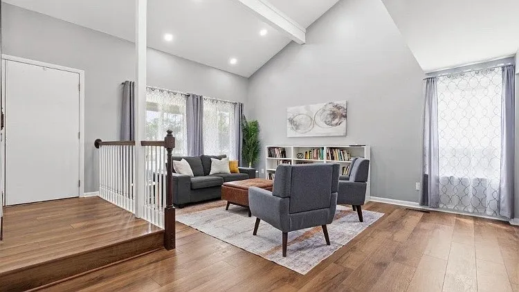 15004 Dufief Dr — Photo 24
