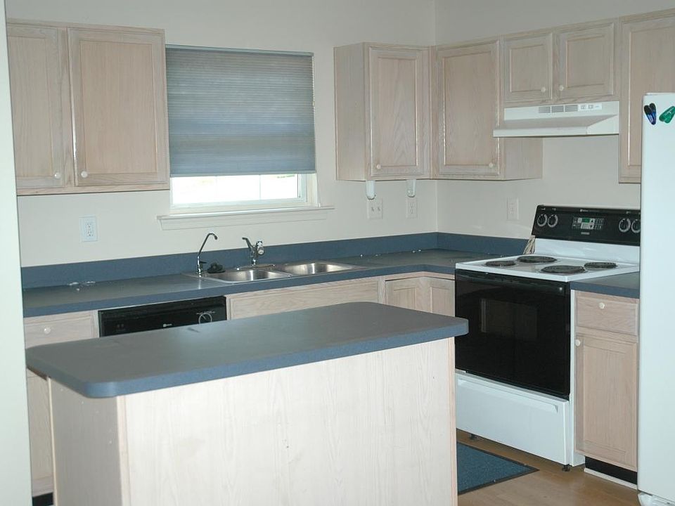 stove-microwave-dishwasher-and refrigerator 