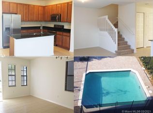 652 NE 191st Ter, Miami, FL 33179