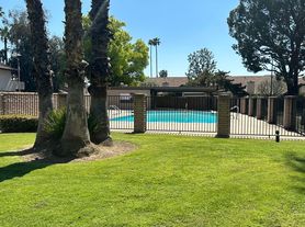 3333 El Encanto Ct, Bakersfield, CA