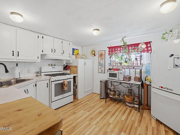 2nd image of 2545 S BUTTE Street