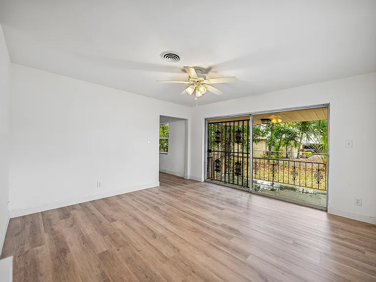 3402 W North A St — Photo 17