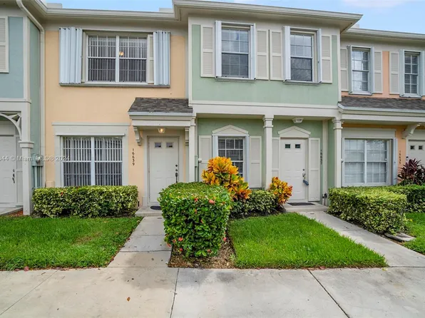 16639 Hemingway Dr, Fort Lauderdale, FL 33326