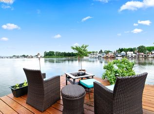 429 N Bridgeton Rd SLIP 15, Portland, OR 97217