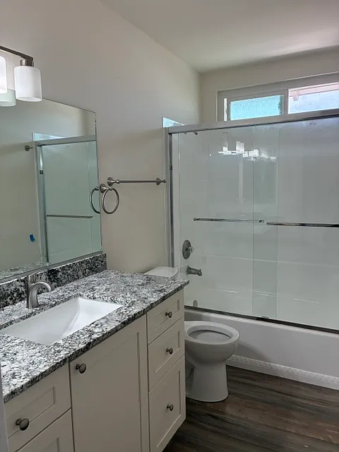 2 bed, 1040 sqft, $3,000 — Photo 3