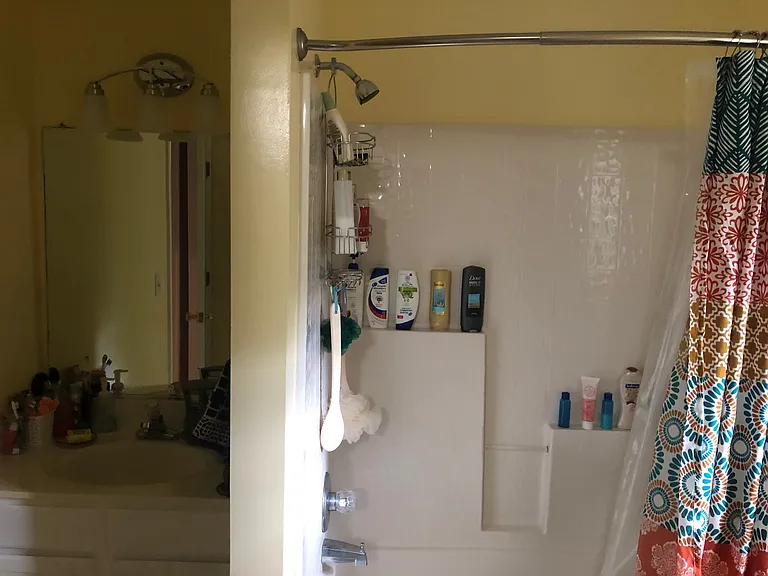 Merlot Full bath_08272019