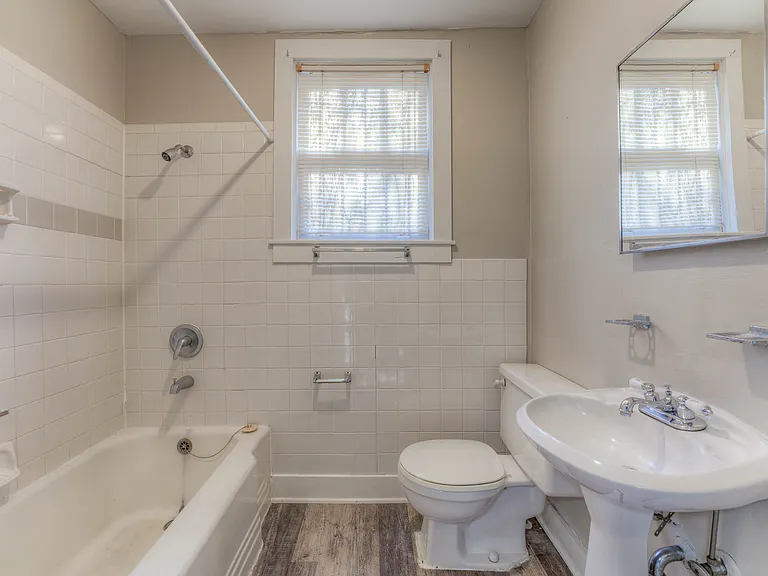 1195 Dorothy Pl #B — Photo 12