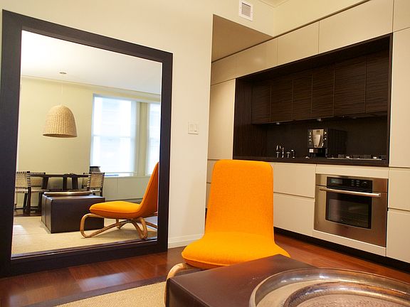 5th image of 55 Wall St APT 710
