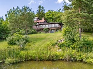 5040 Johnson Hill Dr, Canandaigua, NY 14424