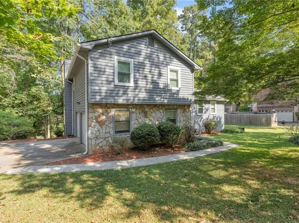 4907 Habersham Rdg SW, Lilburn, GA 30047