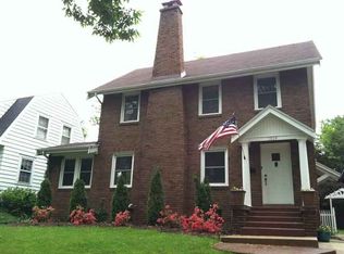 1519 E Grove St, Bloomington, IL 61701