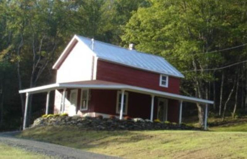 2nd image of 107 HEATHEN CREEK Road