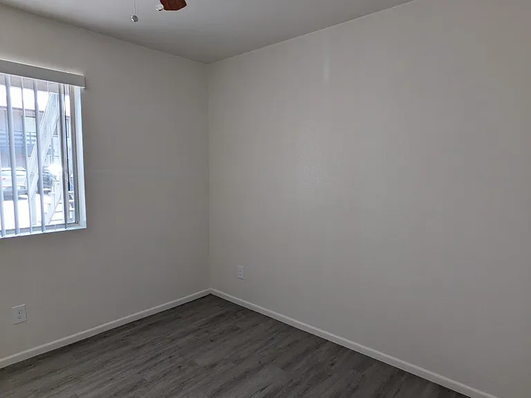 2059 N Winterhaven #101 — Photo 33