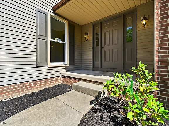 3rd image of 2855 Laurel Woods Blvd