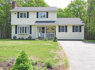 4 Fawns Ct, Coventry, RI 02816