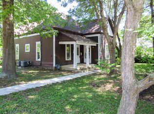 304 S Main St, Willard, MO 65781