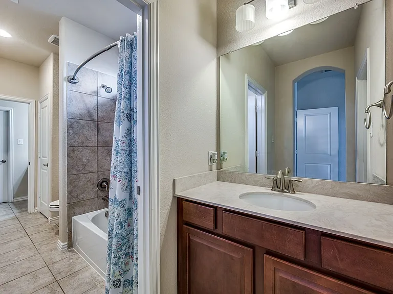 7340 Beranger Dr — Photo 19