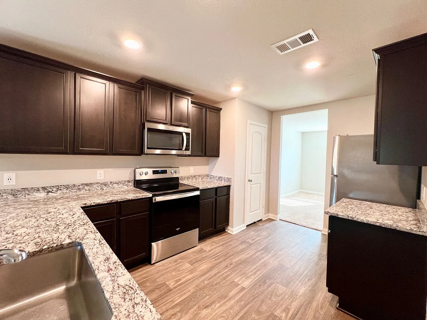1 story home with fenced in yard in Jarrell — Photo 3