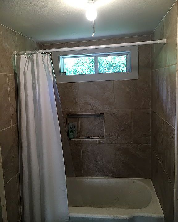 2nd image of 517 Wallis St