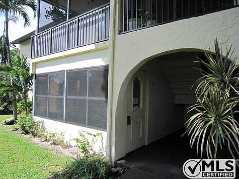 2nd image of 3526 La Palmas Ct APT C-1