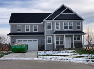 11683 Lakewood Cir NE, Albertville, MN 55301