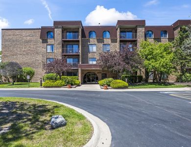 2100 Valencia Dr APT 308B, Northbrook, IL, 60062
