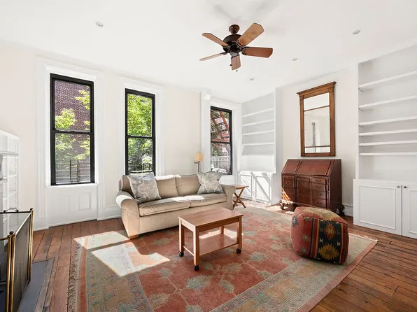 62 Barrow St APT 3, New York, NY 10014