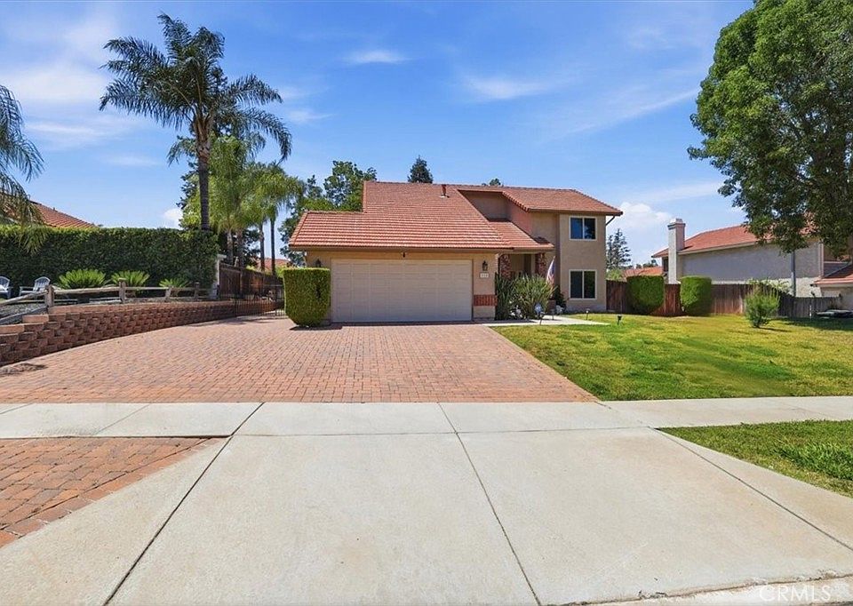 1st image of 210 Jesse Way