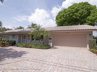 8315 Pine Tree Ln, Lake Clarke Shores, FL 33406