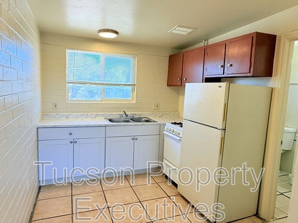 240 W Sahuaro St #14