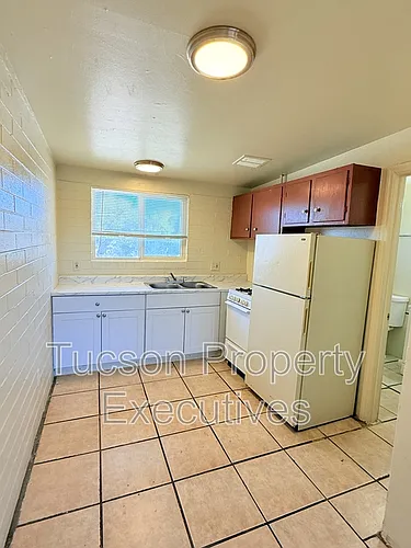 240 W Sahuaro St Photo 1