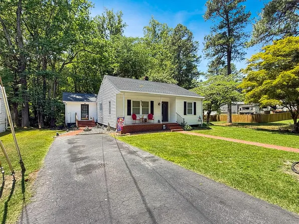 515 W High St, South Hill, VA 23970