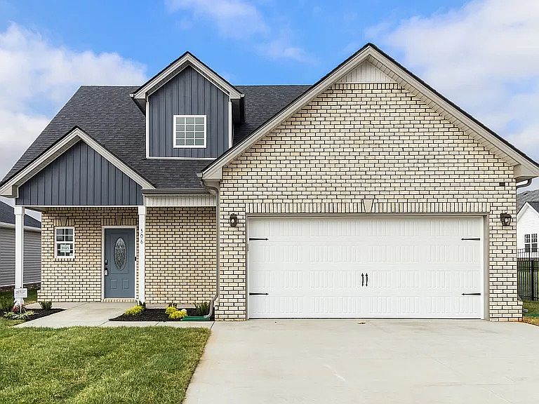 1st image of 506 Shutes Folley Ln