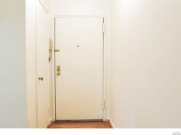 Large entry with closet