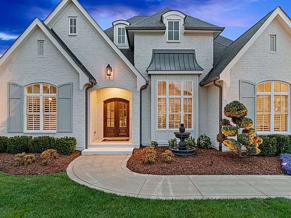 2nd image of 105 Hadley Reserve Ct