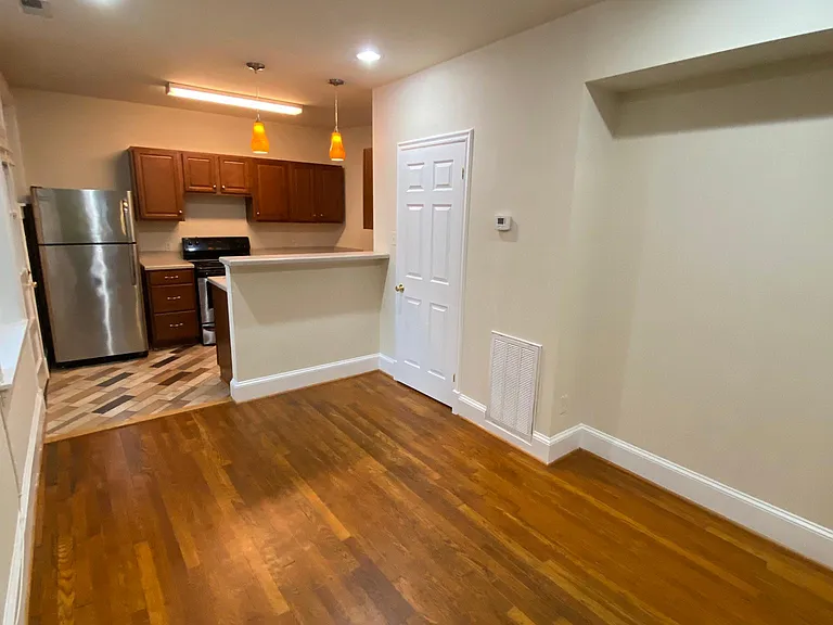 3426 W Grace St #5 — Photo 36