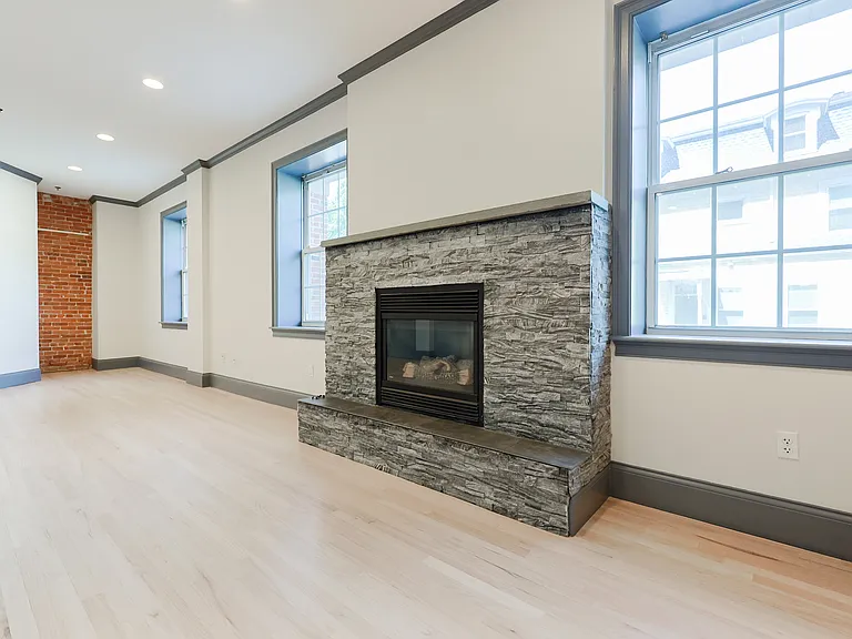 515 Center St #2 — Photo 18