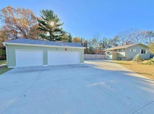 1689 Archer Lane, Nekoosa, WI 54457