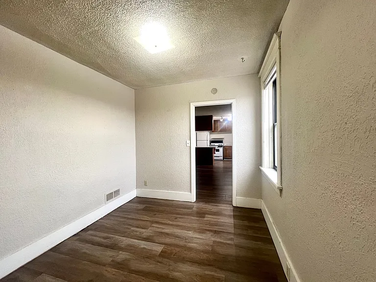 300 Belgrade Ave #401 — Photo 13
