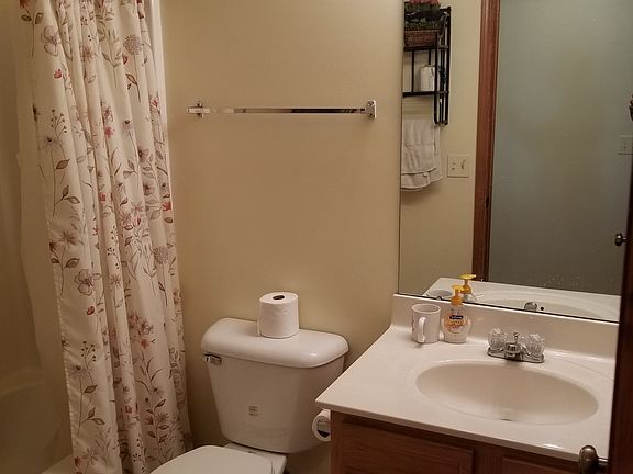 5th image of 1040 S Marion Ave