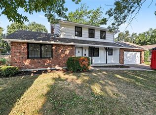 610 NE Magnolia St, Lees Summit, MO 64063