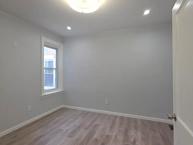 1214 S 56th St — Photo 6
