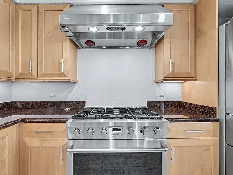 437 Camille Cir #1-11 — Photo 8