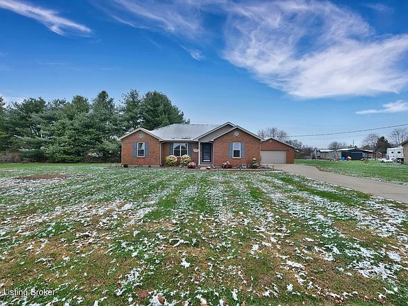 2nd image of 1102 Breezy Way