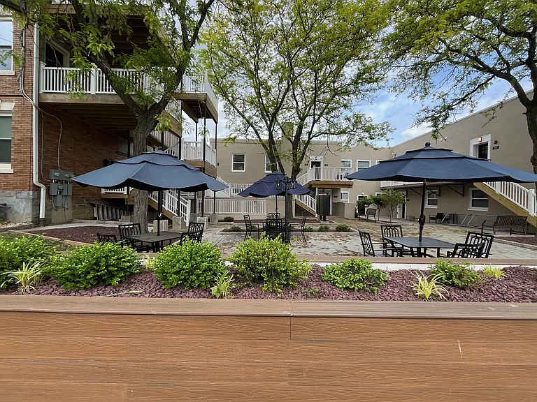 200 Amber St — Photo 3