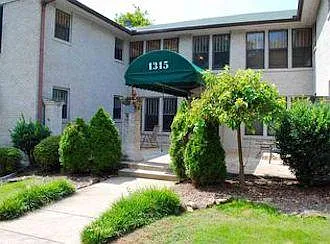 1315 Kavanaugh Blvd #2 Photo 1