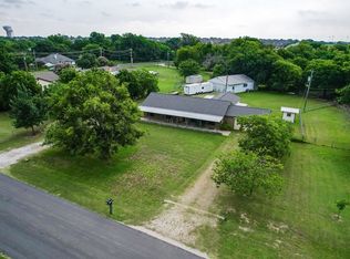 570 Daisy Rd, Midlothian, TX 76065