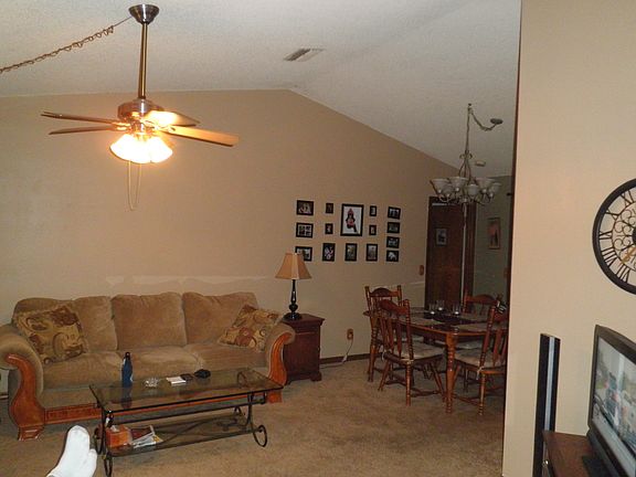 4th image of 4119 Yellowwood Dr
