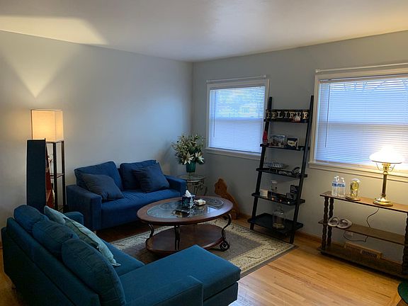3rd image of 1757 Crestwood Blvd