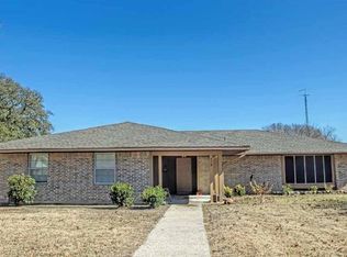 610 Frio St, Lockhart, TX 78644